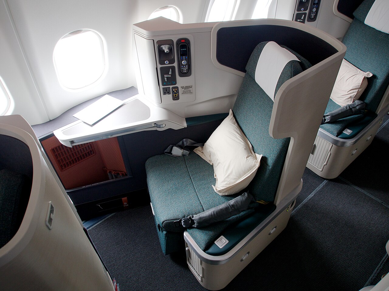 Business class lie-flat seat — the goal of the points strategy